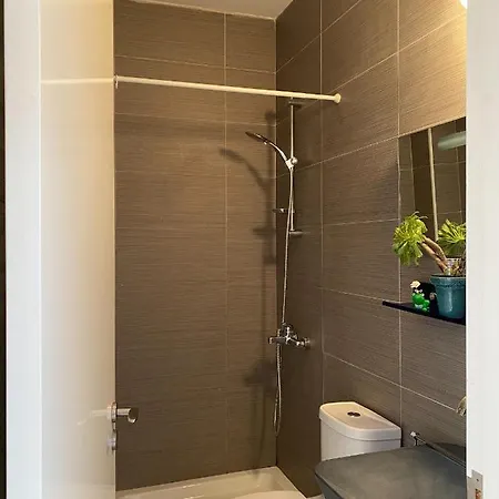 Apartment Summer Getaway: Stunning 1 Bedroom Apartment! Polis
