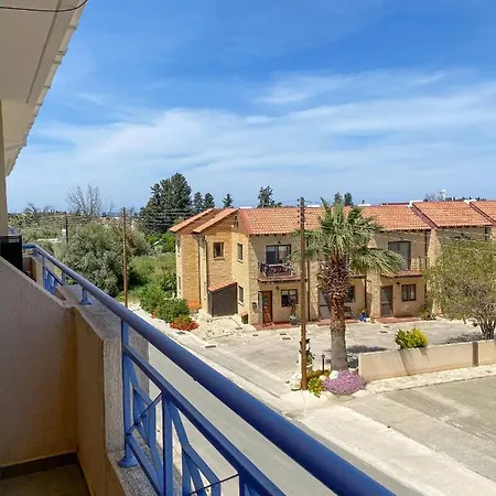Summer Getaway: Stunning 1 Bedroom Apartment! Apartment