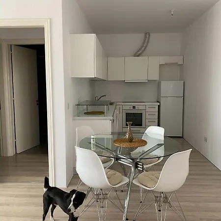 Summer Getaway: Stunning 1 Bedroom Apartment! アパート *